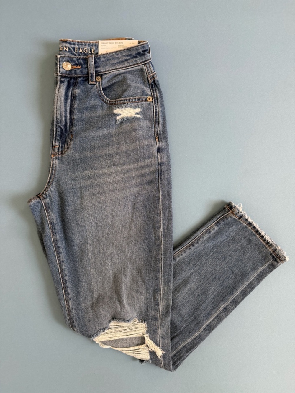 NWT American Eagle Mom‎ Jeans Strigid Comfort Stretch Waistband Ripped Denim
